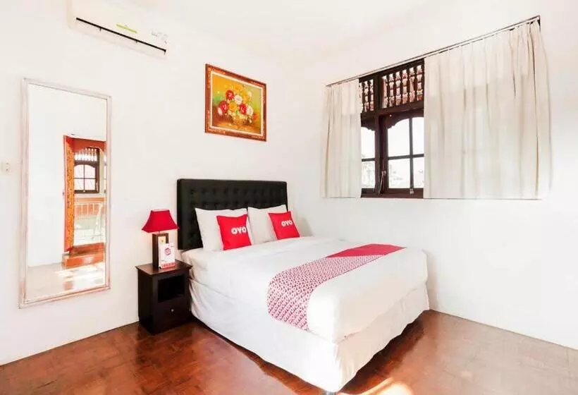 ホテル Oyo 4003 Ceria Guesthouse Seminyak