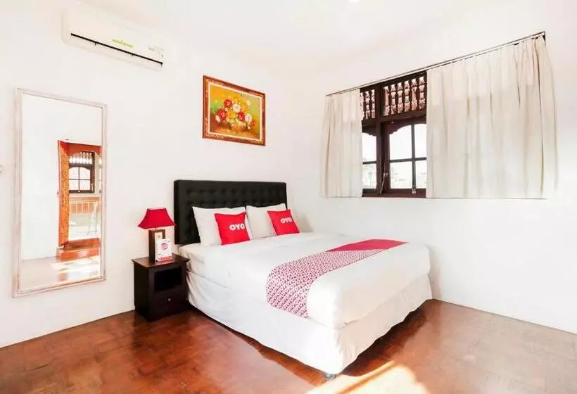 ホテル Oyo 4003 Ceria Guesthouse Seminyak
