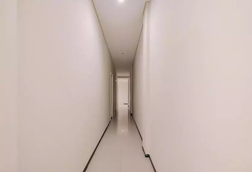 ホテル Oyo 4004 Vivo Rooms