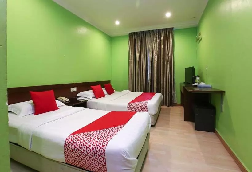 Hotelli Oyo 90098 Goa Inn