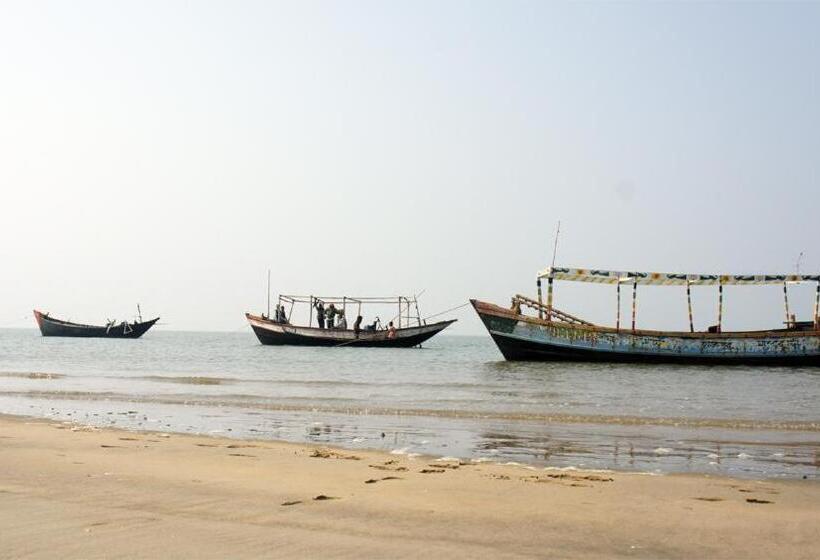 هتل Resort Hirak Jayanti