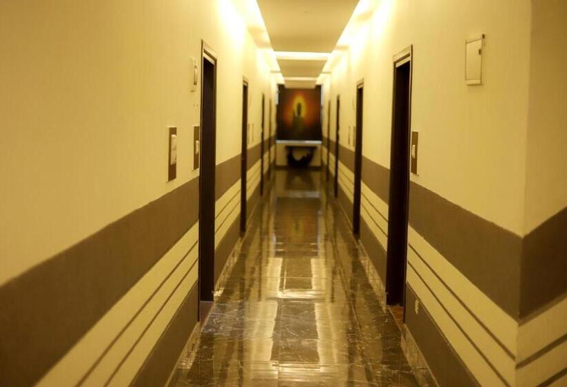 ホテル Royal Orbit