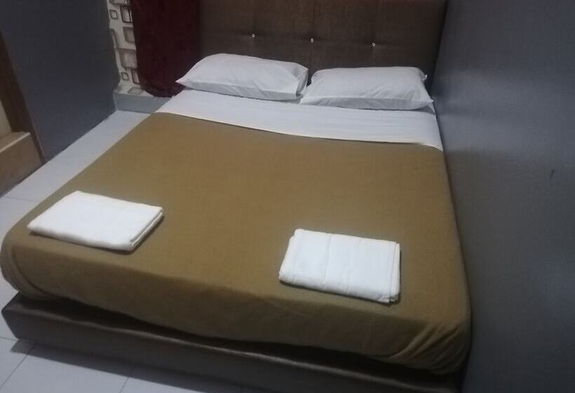 Otel Spot On 90095 Slk