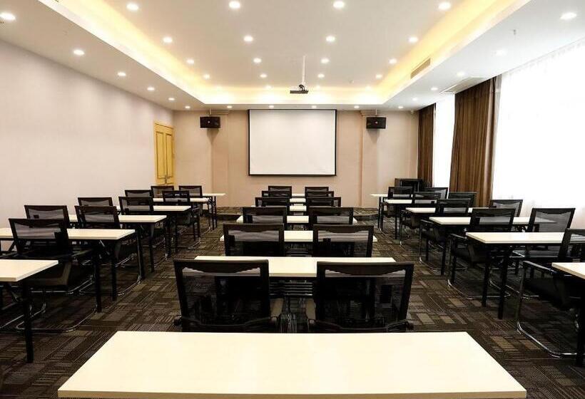 Lavande Hotel Jiujiang Jiujiang College