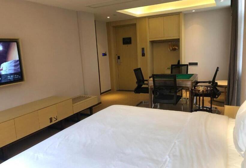 Lavande Hotel Jiujiang Jiujiang College