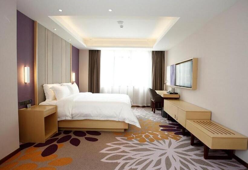 Lavande Hotel Jiujiang Jiujiang College
