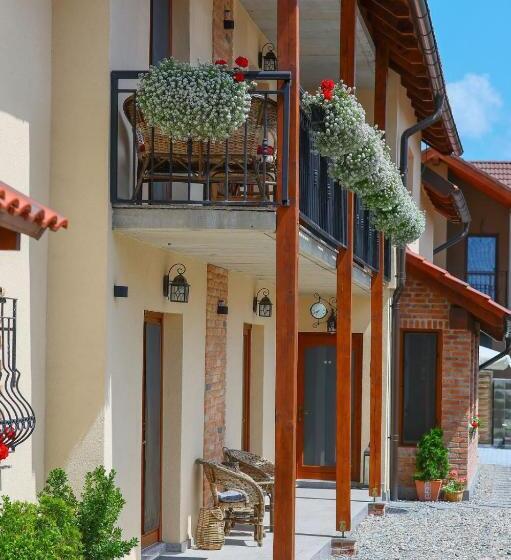 پانسیون Ama Guest House