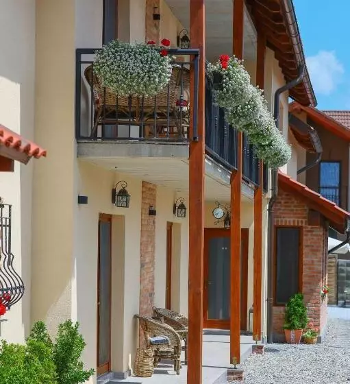 Majatalo Ama Guest House