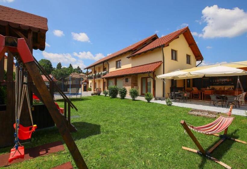 پانسیون Ama Guest House