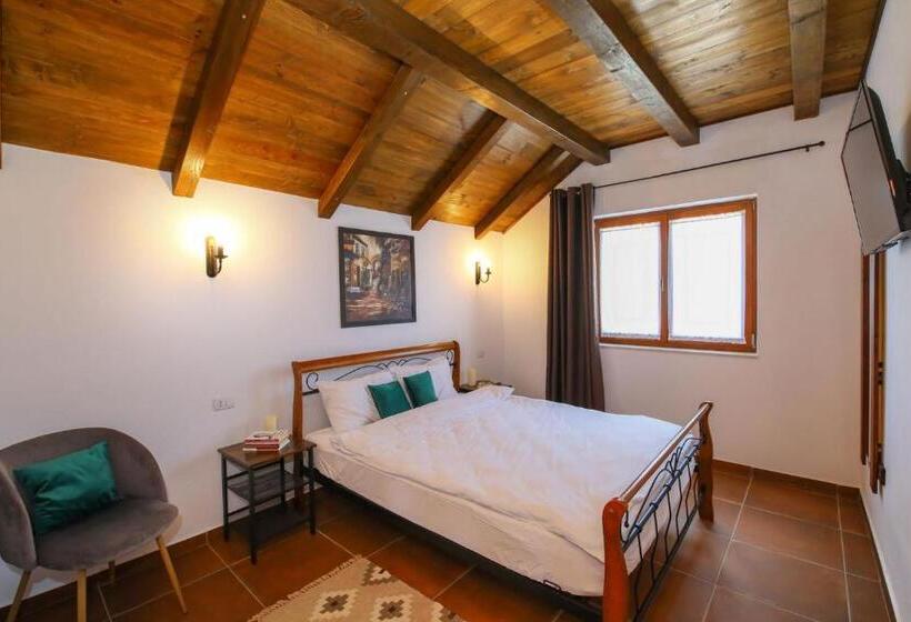 پانسیون Ama Guest House