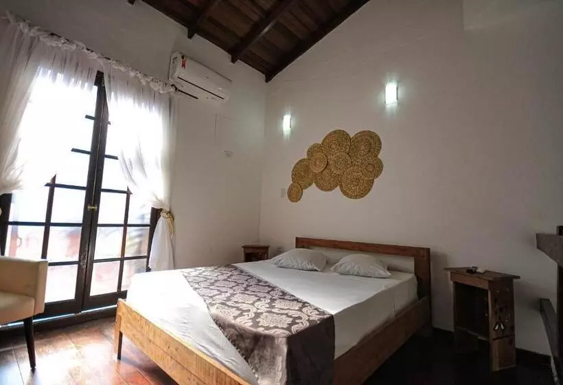 Majatalo Caminho Das Praias Guesthouse