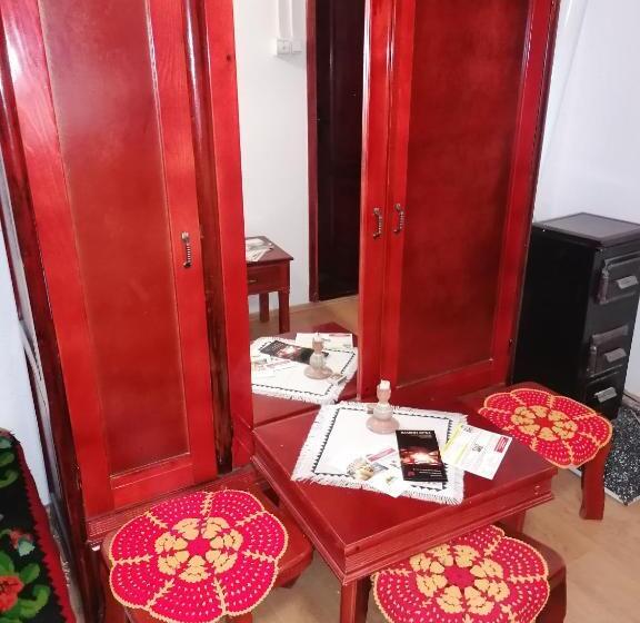 تختخواب و صبحانه Etno Apartmani   Vlaška Kuća