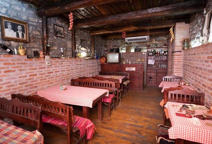 تختخواب و صبحانه Etno Apartmani   Vlaška Kuća