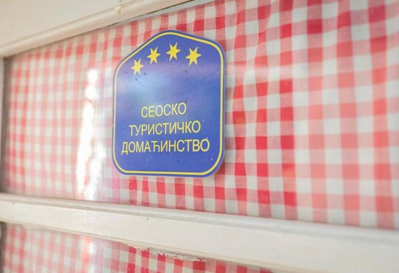 تختخواب و صبحانه Etno Apartmani   Vlaška Kuća