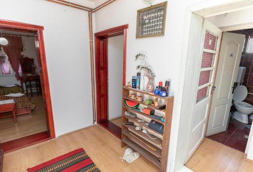 تختخواب و صبحانه Etno Apartmani   Vlaška Kuća