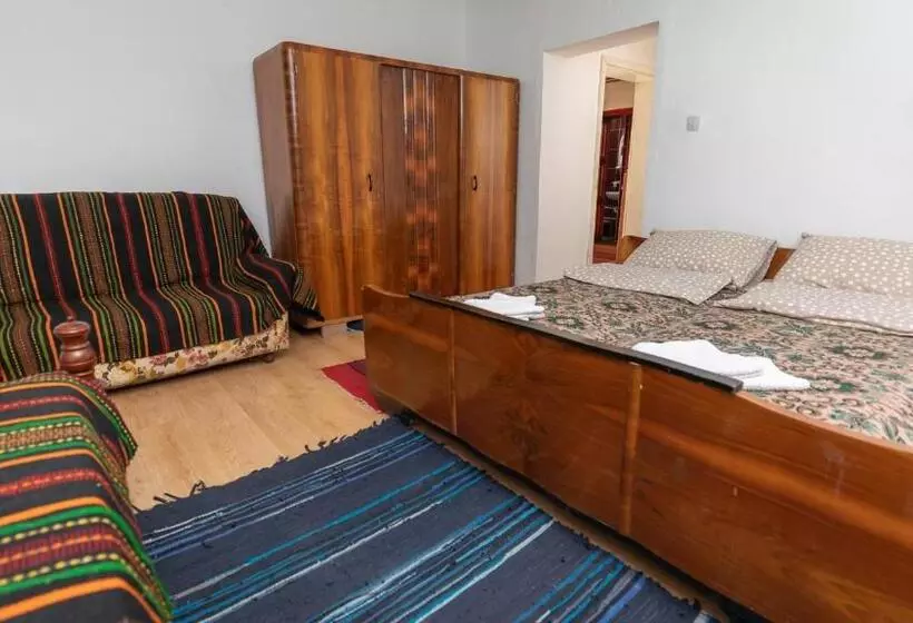 تختخواب و صبحانه Etno Apartmani   Vlaška Kuća