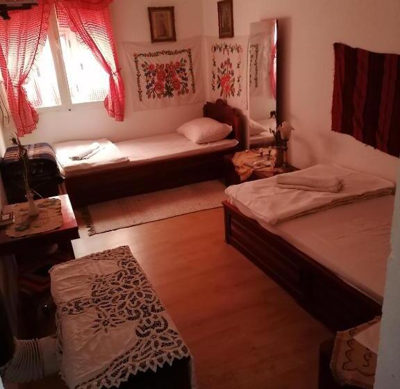 تختخواب و صبحانه Etno Apartmani   Vlaška Kuća