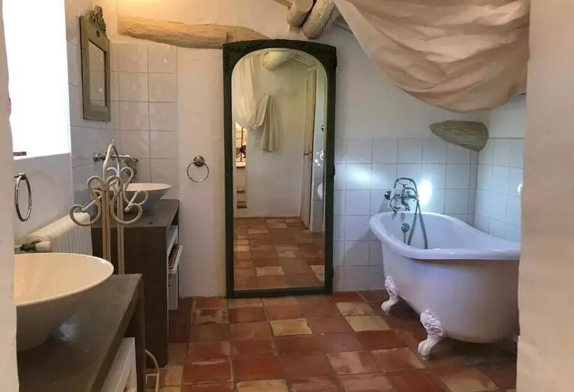 Aamiaismajoitus (B&B) Le Mas Jasmins