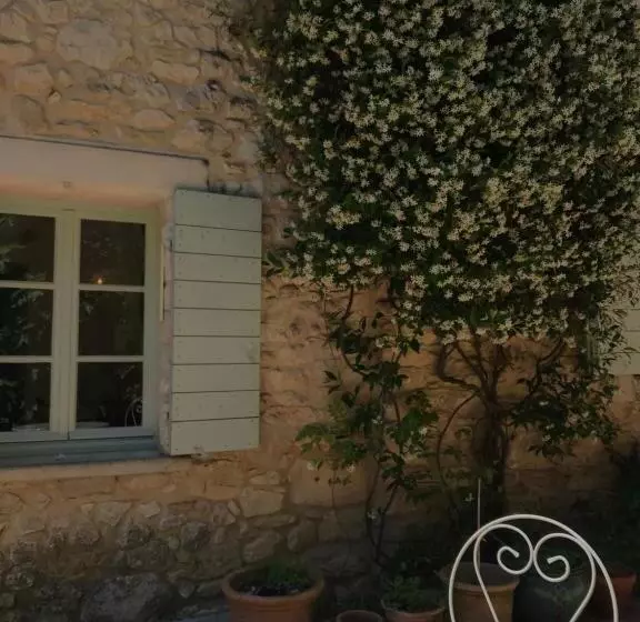 Aamiaismajoitus (B&B) Le Mas Jasmins