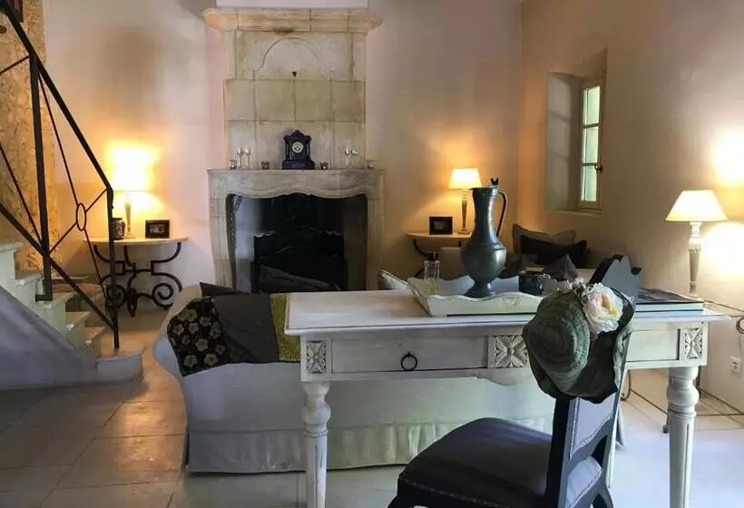 Aamiaismajoitus (B&B) Le Mas Jasmins