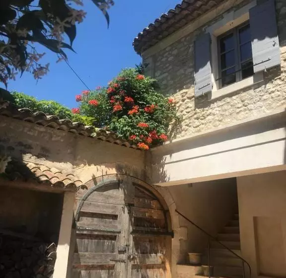 Aamiaismajoitus (B&B) Le Mas Jasmins