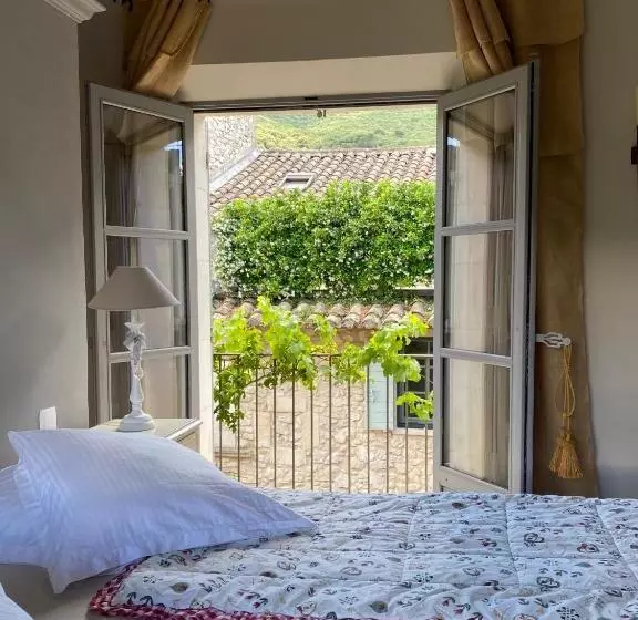 Aamiaismajoitus (B&B) Le Mas Jasmins