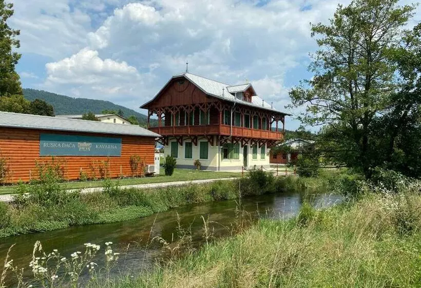 تختخواب و صبحانه Villa Ruska Dača