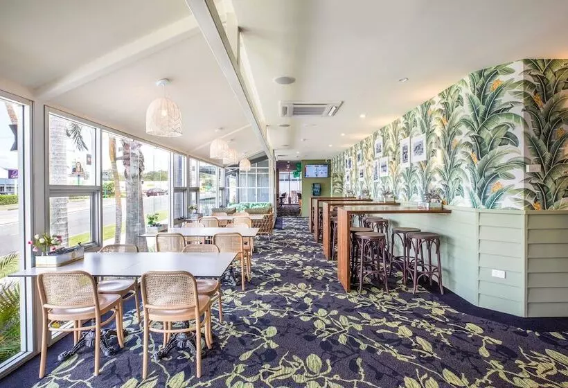 Hotelli Nightcap At Commercial