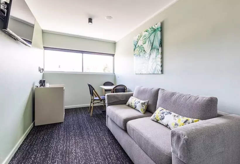 Hotelli Nightcap At Commercial