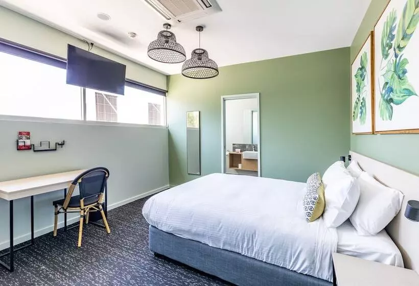 Hotelli Nightcap At Commercial