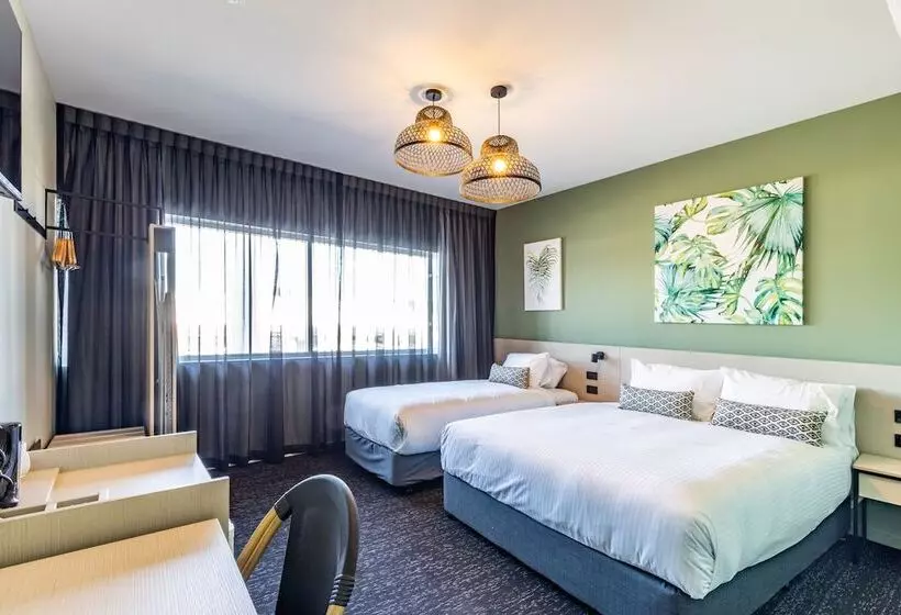 Hotelli Nightcap At Commercial