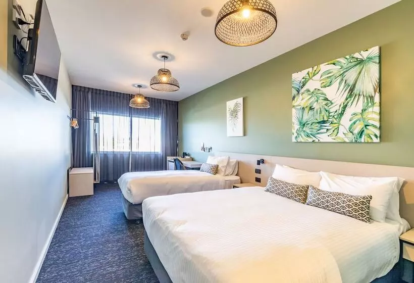 Hotelli Nightcap At Commercial