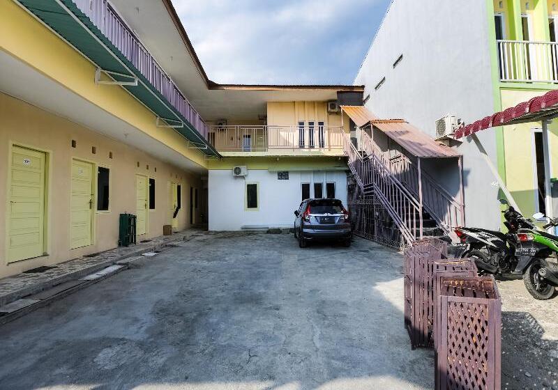 בית מלון כפרי Oyo 3907 Mine Residence