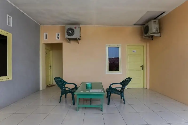 ホテル Oyo 3907 Mine Residence
