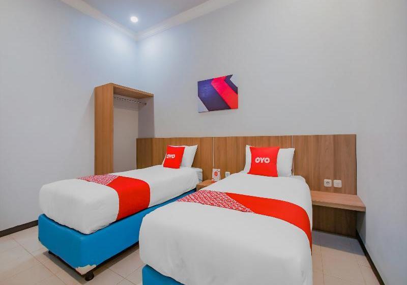 호텔 Oyo 3909 Arg Guest House Syariah