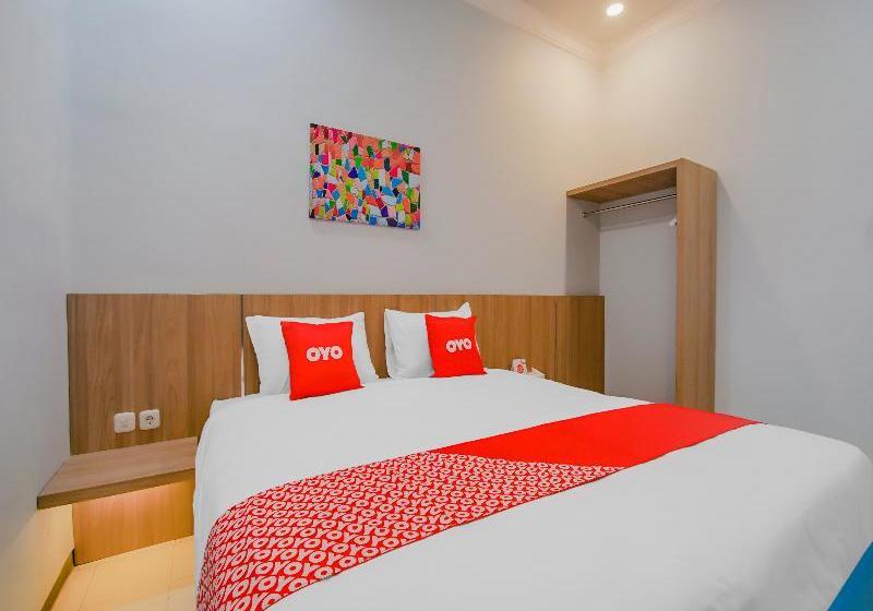 호텔 Oyo 3909 Arg Guest House Syariah