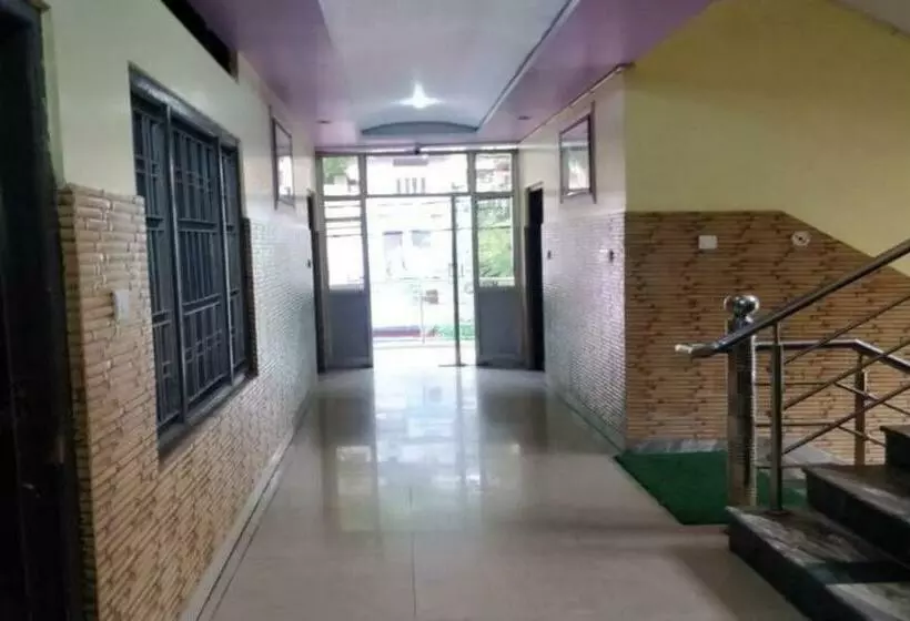 هتل Radhika Palace