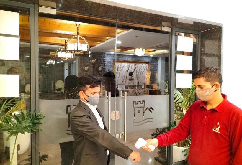 Lemon Tree Hotel, Kasauli