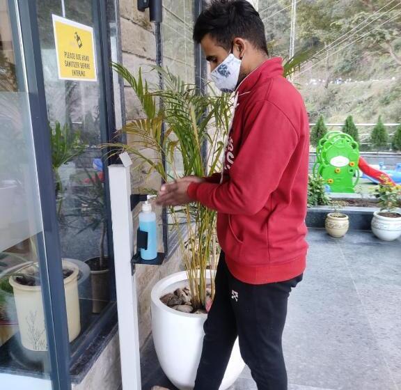 Lemon Tree Hotel, Kasauli