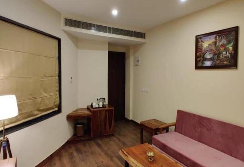 Lemon Tree Hotel, Kasauli