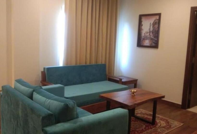 Lemon Tree Hotel, Kasauli