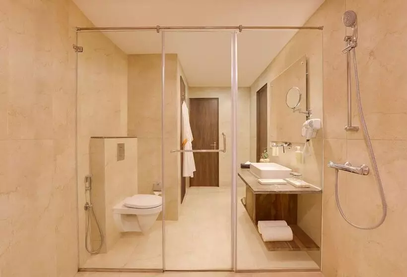 Lemon Tree Hotel, Kasauli