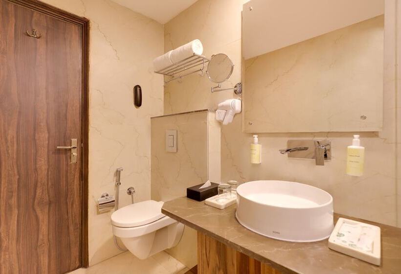 Lemon Tree Hotel, Kasauli