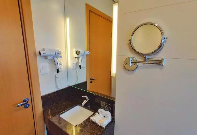 Mogano Express Hotel   Pet Friendly  Eletroposto