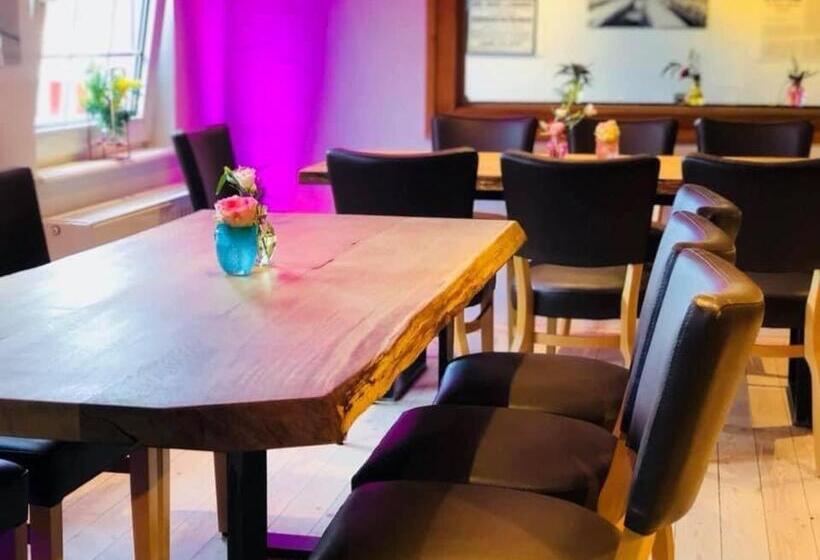 Пансион Haus Mees Apartments