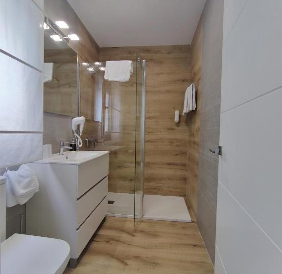 ペンション Estudios Playa De Covachos