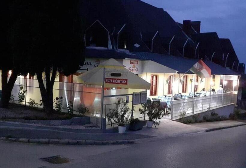 تختخواب و صبحانه Diána Fogadó