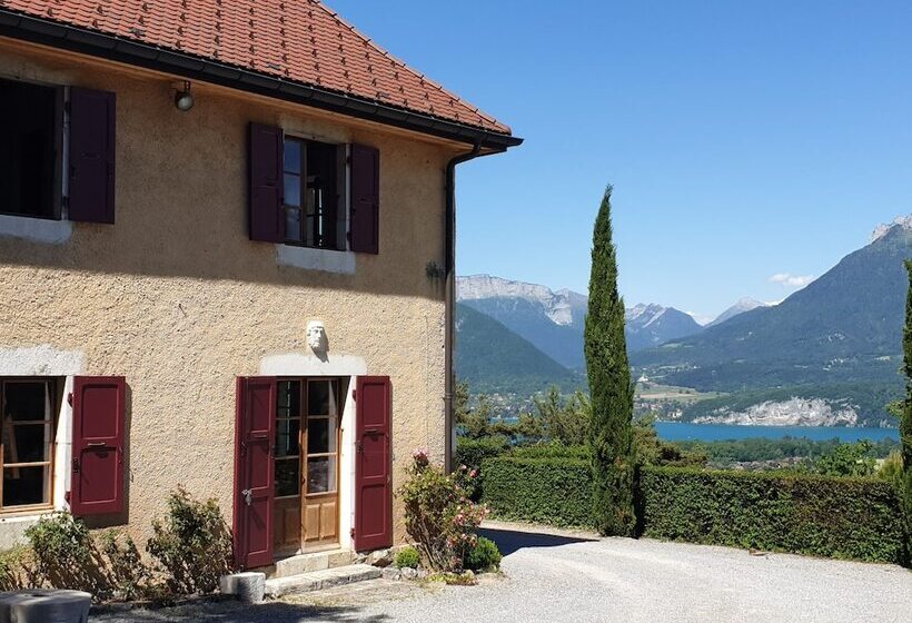 مبيت وإفطار Les O D Annecy