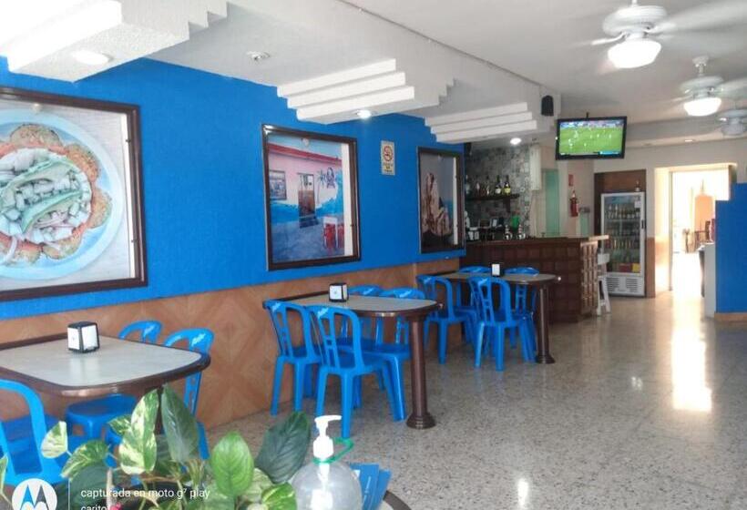 호텔 Atlantico A 150 Mts De Playa Martí