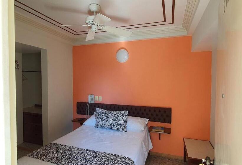 호텔 Atlantico A 150 Mts De Playa Martí